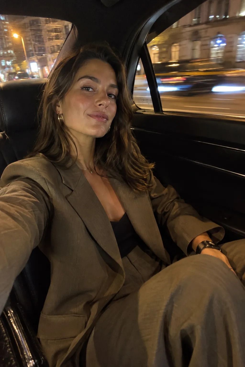 Pick a Polished Blazer and Trousers: The Two-Column Rule