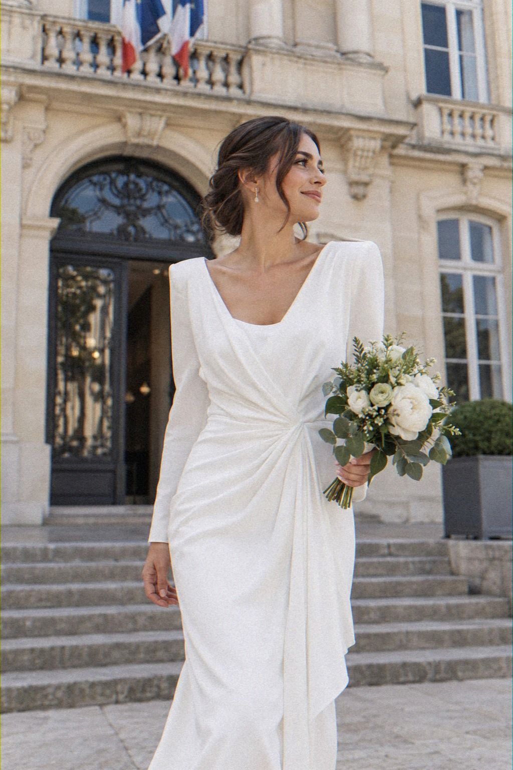 Long Sleeves for Elegant Courthouse Wedding Photos