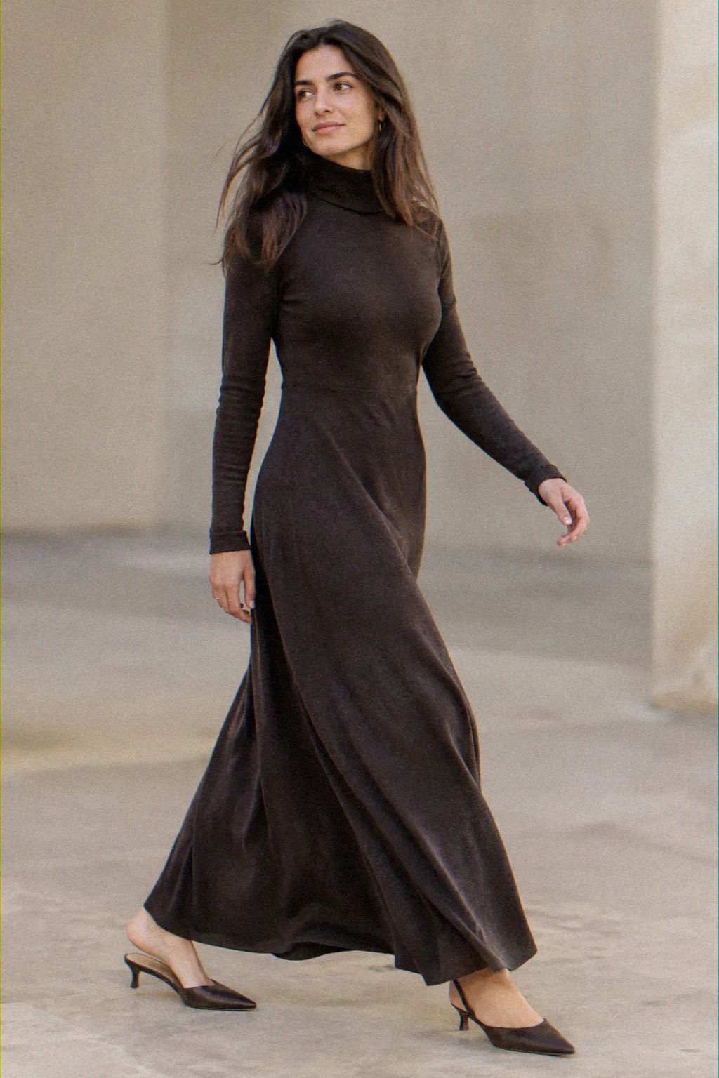 Choose a High-Neck Maxi Dress With Kitten Heels