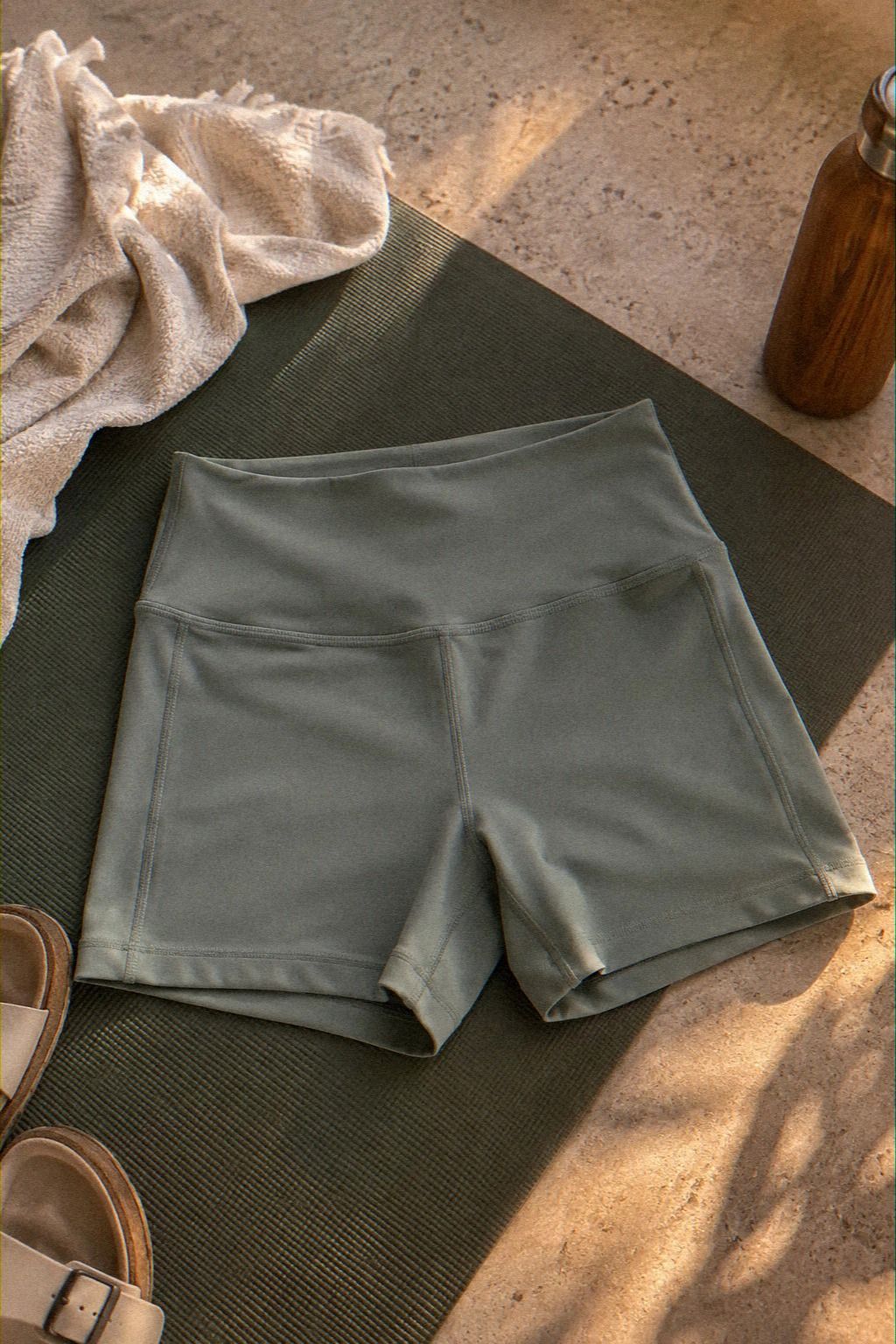When Do Seamless Shorts Make Sense?