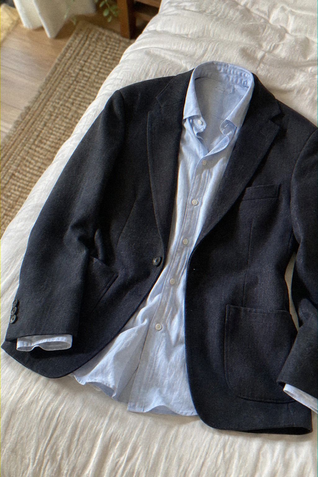 Check the Collar Scale Under a Blazer