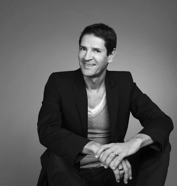 le-soler-conference-de-bernard-thomasson-ecrivain-journaliste-a-france-info-le-climat-change-et-vos-vacances-aussi