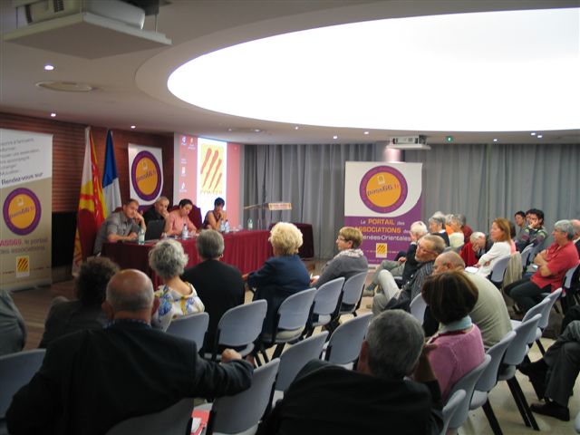 reunion-du-monde-associatif-au-conseil-general-66