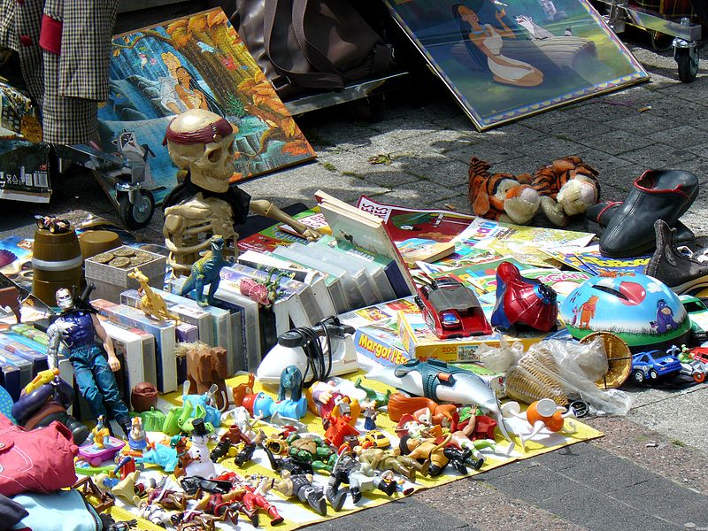 Perpignan : Vide grenier de Noël organisé par la SPA