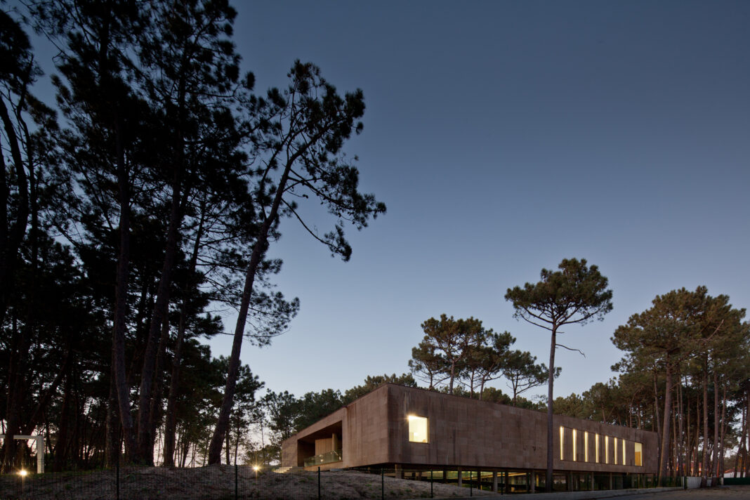 Cavaleiro_Architects-surfCenter_copyright jose_campos web