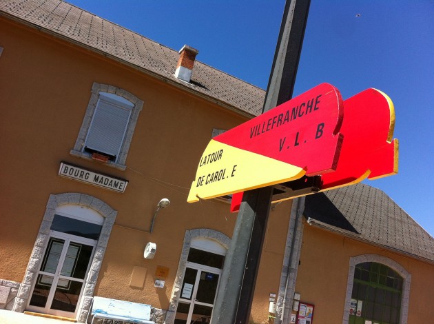 Non à la fermeture de la gare de Bourg Madame !