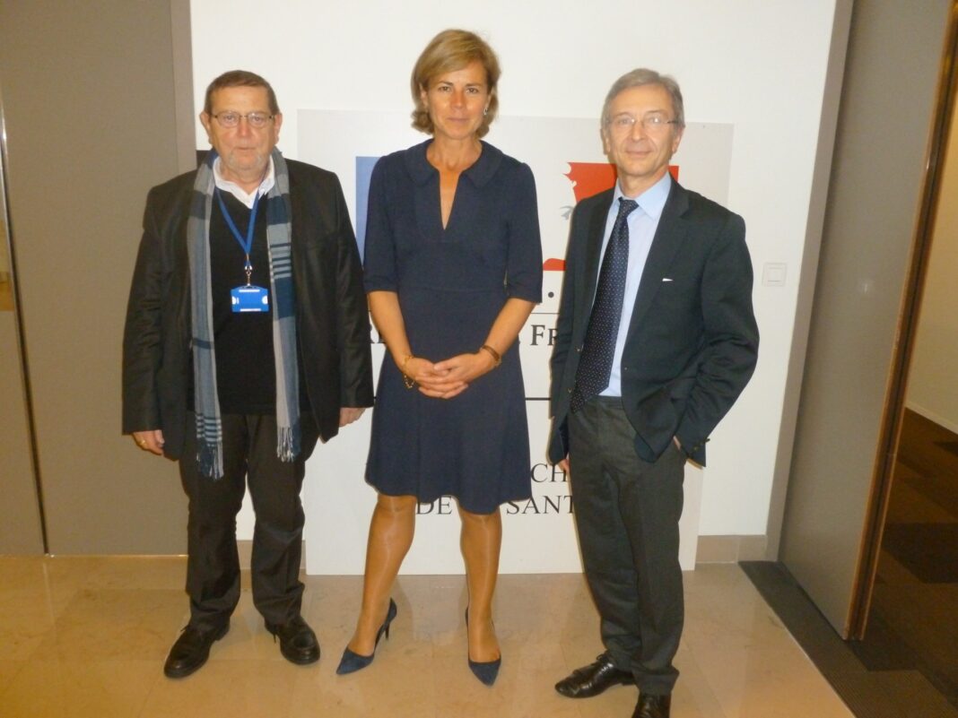 Fédération Nationale des Maisons Des Usagers Alain BOBO président FNMDU, Dr Alexandra Fourcade, cheffe du bureau Usagers de l’offre de soins Jean Wills secrétaire FNMDU
