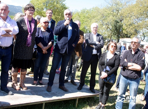 Organisée le 10 avril par le syndicat des éleveurs des Aspres et Albères, la chambre d'agriculture et la Ville d'Argelès-sur-Mer, la 15e foire des éleveurs s'est déroulée sur le parking du Racou. Une trentaine de producteurs et autant d'exposants ont participé à ce temps fort du calendrier des animations argelésiennes. Plusieurs milliers de personnes se sont déplacées pour l'occasion.