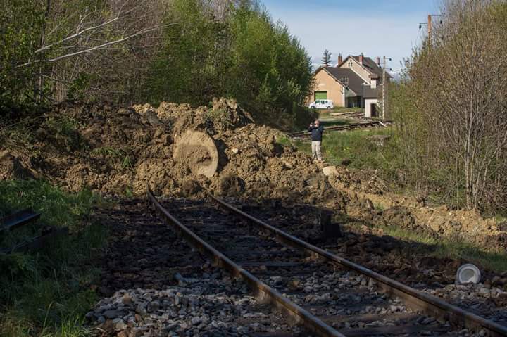 Osséja : éboulement sur la ligne du Train Jaune