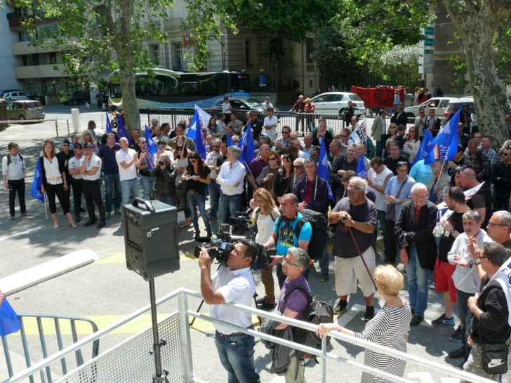 Tous solidaires à ce rassemblement