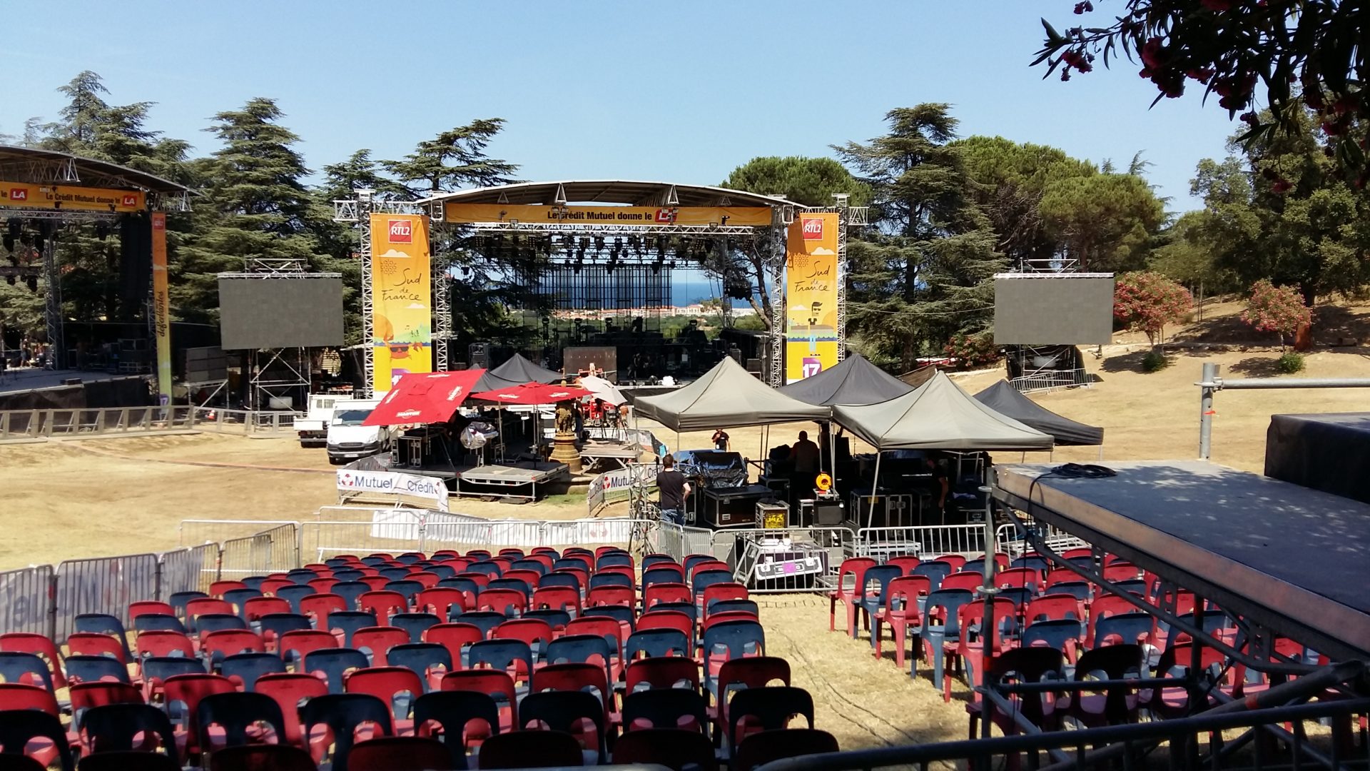 Les Déferlantes, programmation 2016, les coulisses, carré VIP et festival off 2015-2