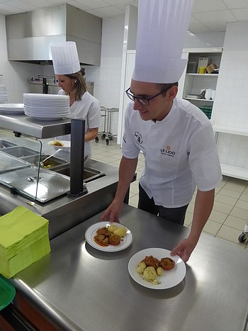 « Le menu des Toques Blanches » dans nos restaurants scolaires