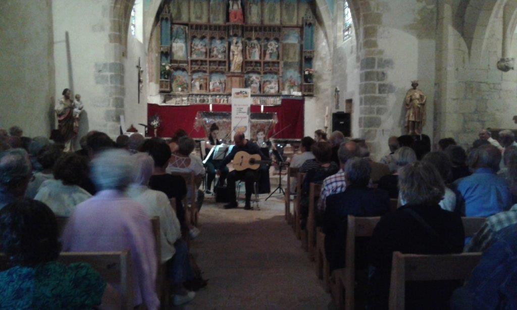 arpeges-fenouilledes-sest-delocalise-a-dame-de-laval-concert-fremissement-cordes