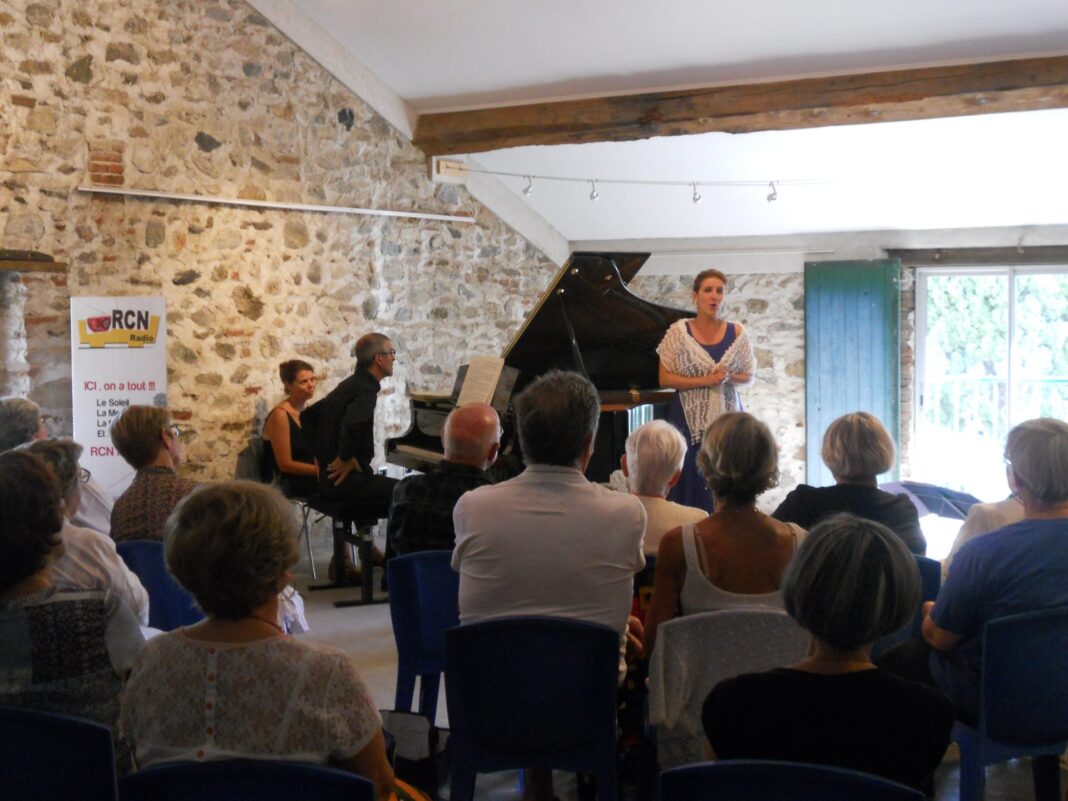 estivales-lagly-2016-retrouve-salle-de-concert-a-latour-de-france estivales-lagly-2016-retrouve-salle-de-concert-a-latour-de-france