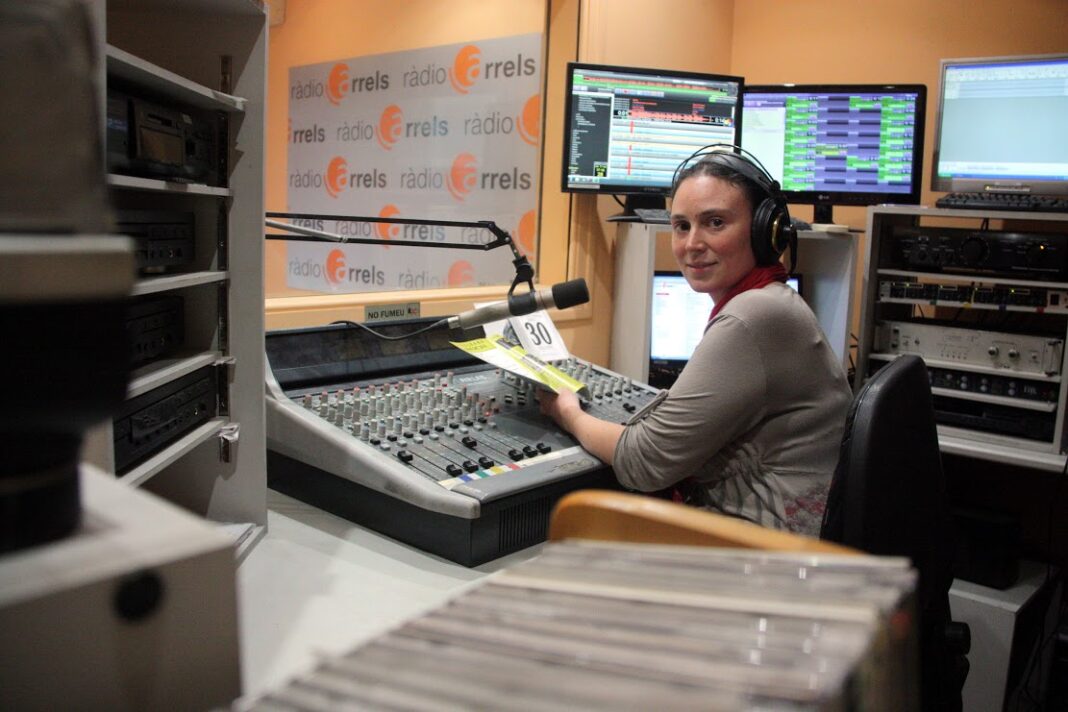 2016-2017-nouveau-radio-arrels-2 2016-2017-nouveau-radio-arrels