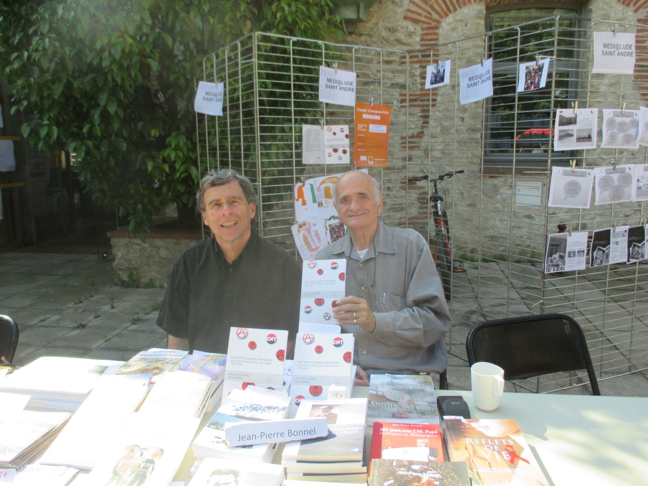 communautes-libertaires-agricoles-artistiques-pays-catalan-ouvrage-collectif-emmene-jean-pierre-bonnel