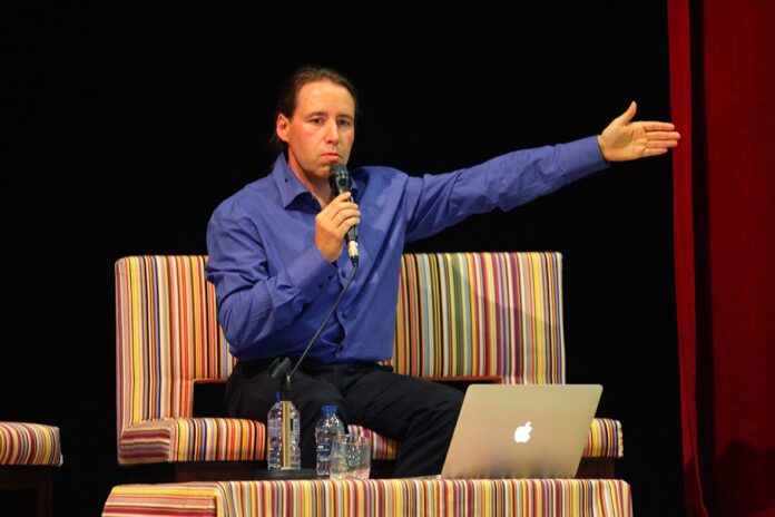 conference-au-soler-limmortalite-nest-quune-question-de-temps-selon-le-philosophe-eric-lowen