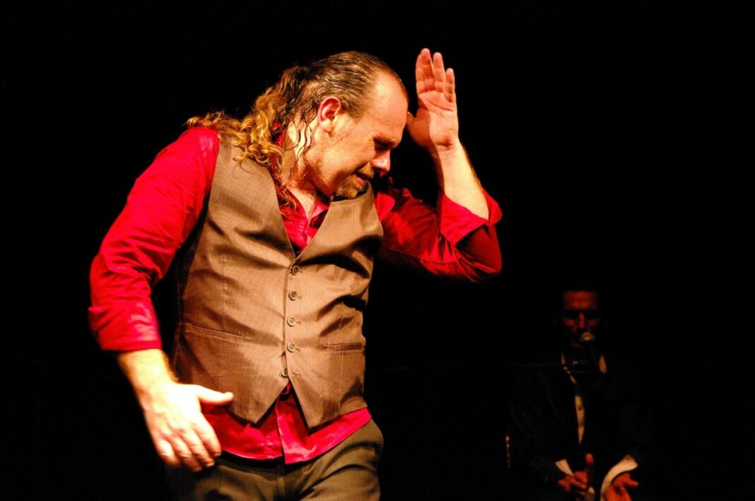 flamenco-sevillanes-deux-cours-dessai-lorenzo-ruiz-2 flamenco-sevillanes-deux-cours-dessai-lorenzo-ruiz
