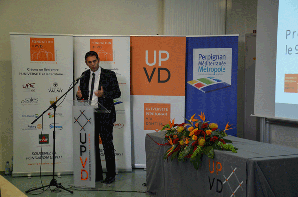 de-nombreux-elus-pose-de-premiere-pierre-de-lhotel-dincubation-dentreprises-innovantes-de-lupvd