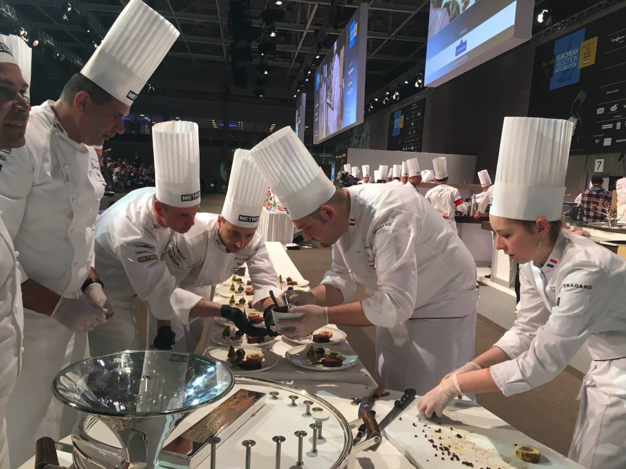 domaine-riberach-fete-10-ans-de-cave-laurent-lemal-prepare-bocuse-dor-monde