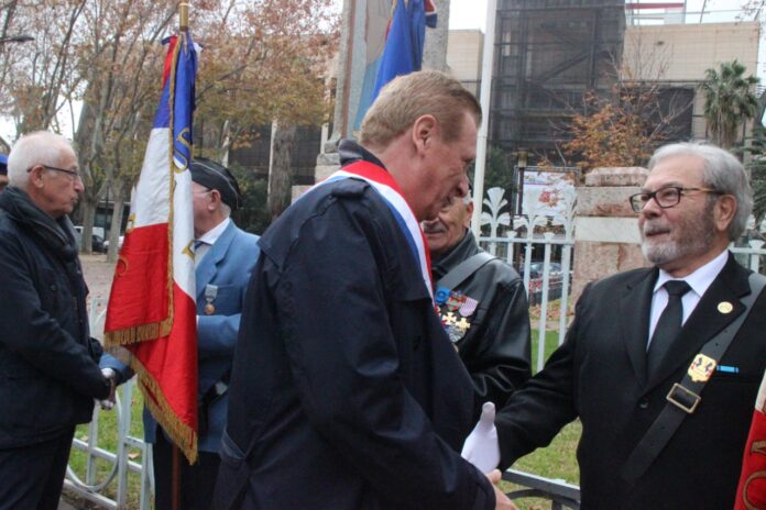 hommage-aux-morts-france-5-decembre