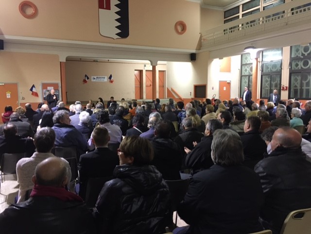 beaucoup-de-monde-reunion-publique-de-louis-aliot-a-saint-paul-de-fenouillet