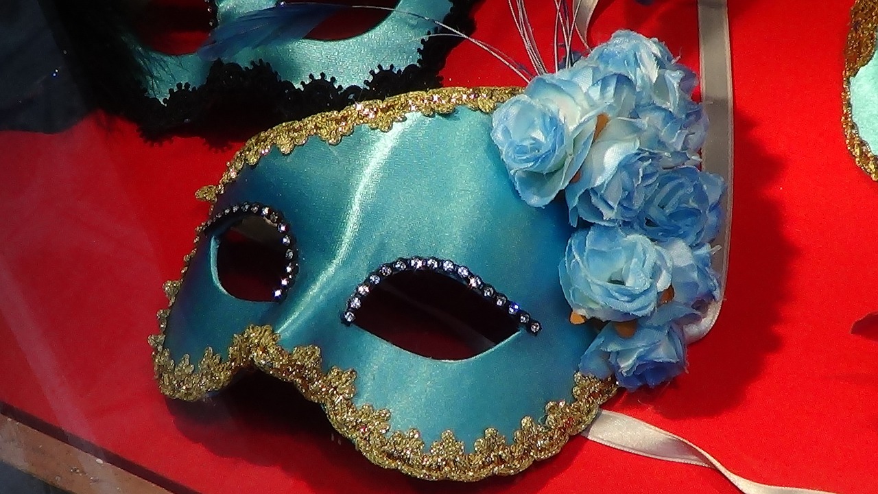 cest-carnaval-a-saint-esteve-dimanche-12-mars