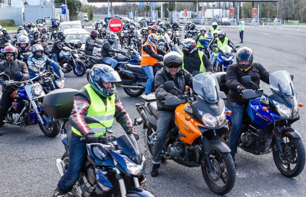 perpignan-cavalcade-motards-colere 3 perpignan-cavalcade-motards-colere