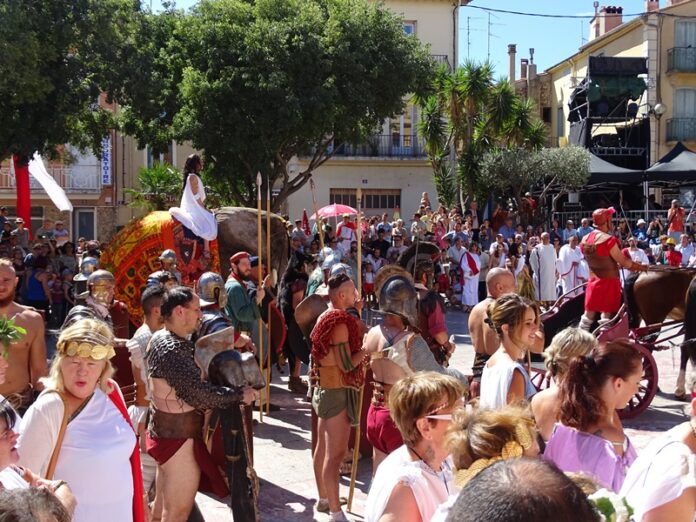 5-000-acteurs-spectateurs-pour-la-1ere-fete-antique
