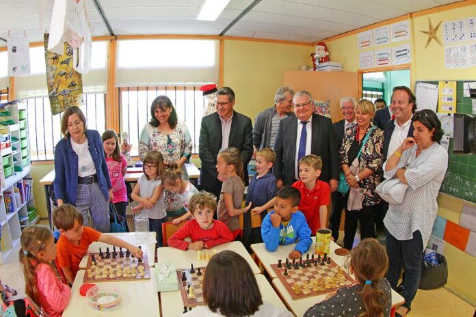 deplacement-officiel-de-la-presidente-du-parlement-catalan-dans-les-etablissements-scolaires-de-la-bressola-au-soler