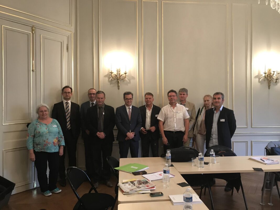 la-federation-pour-les-langues-regionales-dans-lenseignement-public-recue-au-ministere la-federation-pour-les-langues-regionales-dans-lenseignement-public-recue-au-ministere