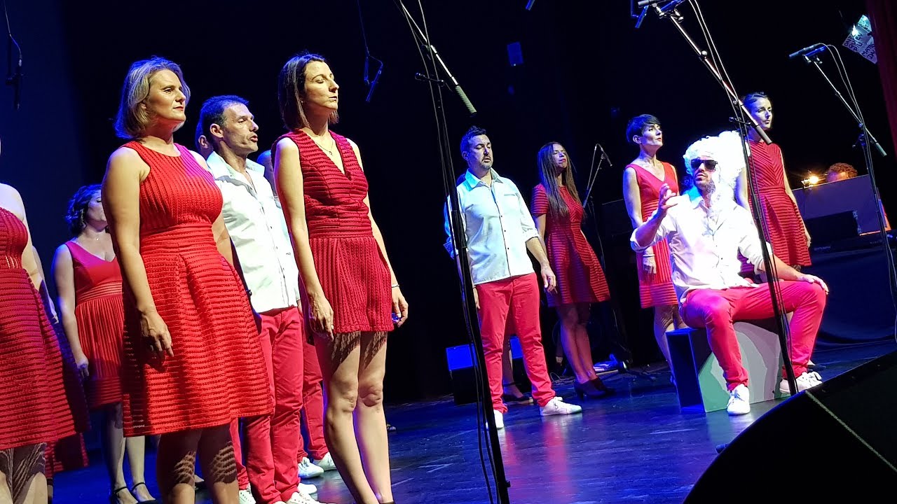 ►Thuir : le nouveau spectacle vocal de L’Art Scèn’ au Théâtre des Aspres – Le Journal Catalan