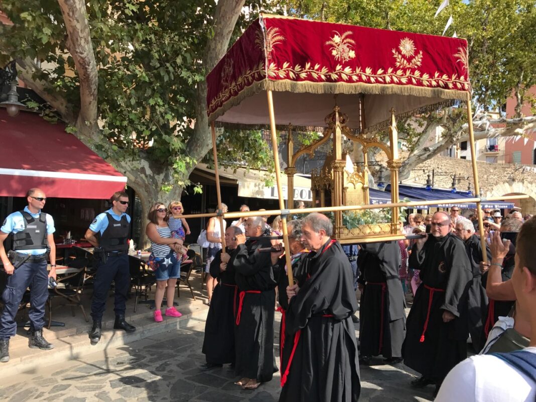 collioure-des-fetes-de-saint-vincent-toujours-tres-courues2 collioure-des-fetes-de-saint-vincent-toujours-tres-courues