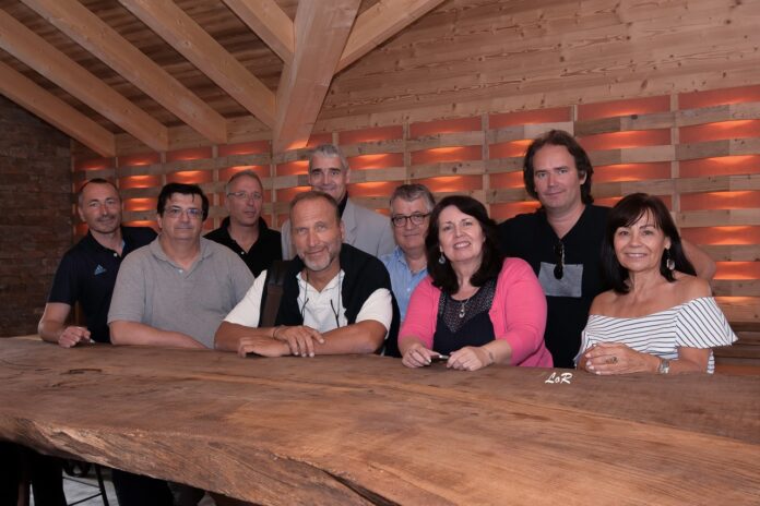 les-angles-les-auteurs-prennent-de-la-hauteur-au-coeur-de-lete