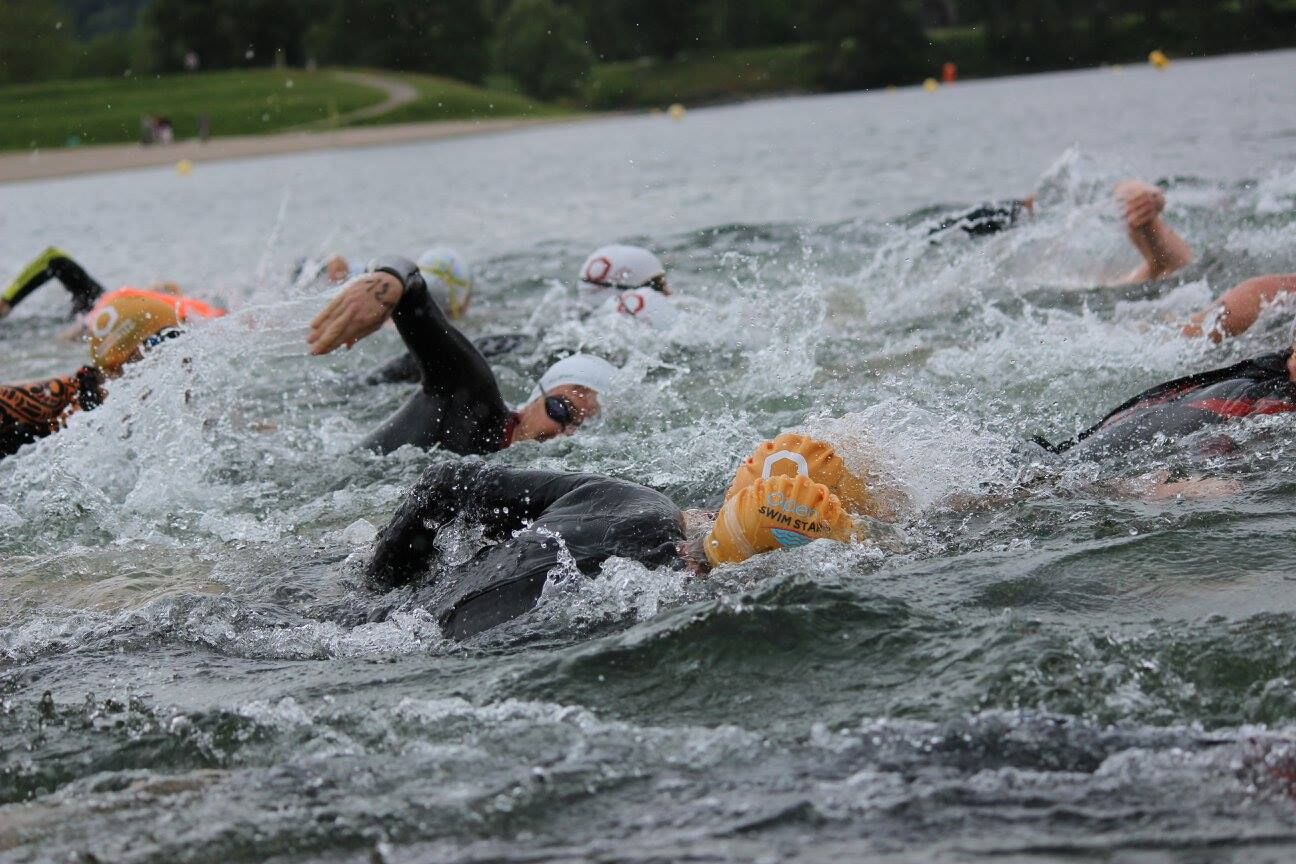 lopen-swim-stars-pour-la-premiere-fois-a-canet-en-roussillon