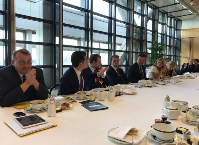 romain-grau-a-bercy-a-la-rencontre-du-ministre-des-comptes-publics
