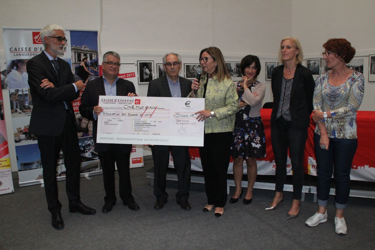 la-prefete-romanciere-deure-et-loir-sophie-brocas-recoit-pour-camping-car-le-8ieme-prix-de-laudiolecture-des-bibliotheques-sonores2