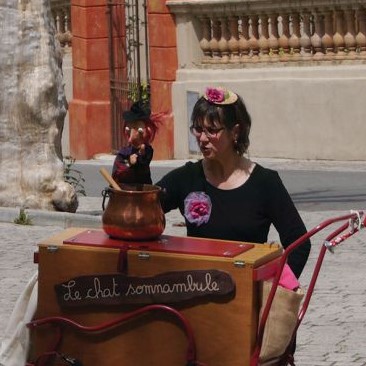 bienvenue-dans-lunivers-de-kika-et-ses-marionnettes-avec-sa-balade-contee-aux-accents-dhalloween
