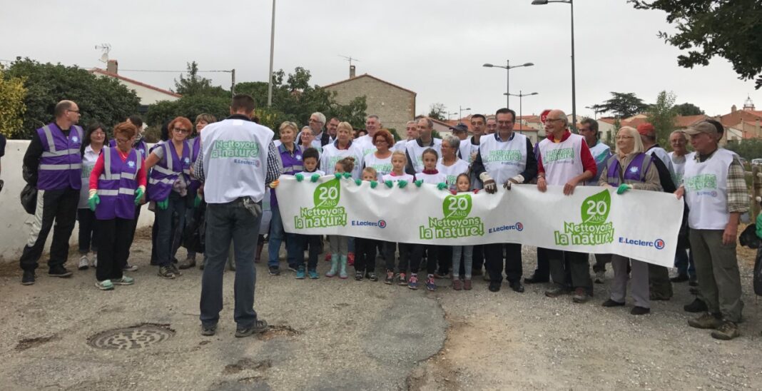 canohes-le-maire-et-le-depute-retroussent-les-manches2 canohes-le-maire-et-le-depute-retroussent-les-manches3
