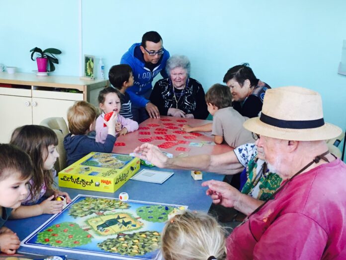 enfance-jeunesse-la-cc-acvi-initie-des-actions-intergenerationnelles