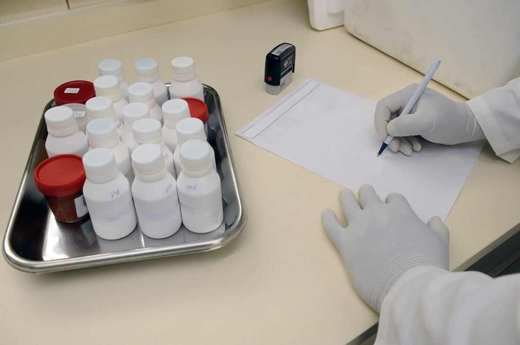 les-conclusions-des-enquetes-environnementales-et-epidemiologiques-menees-au-college-de-prades-ont-ete-presentees-ce-soir-aux-familles-des-collegiens les-conclusions-des-enquetes-environnementales-et-epidemiologiques-menees-au-college-de-prades-ont-ete-presentees-ce-soir-aux-familles-des-collegiens