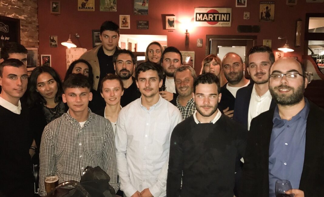 les-elus-de-la-majorite-municipale-et-luni-perpignan-ont-partage-le-verre-de-lamitie les-elus-de-la-majorite-municipale-et-luni-perpignan-ont-partage-le-verre-de-lamitie