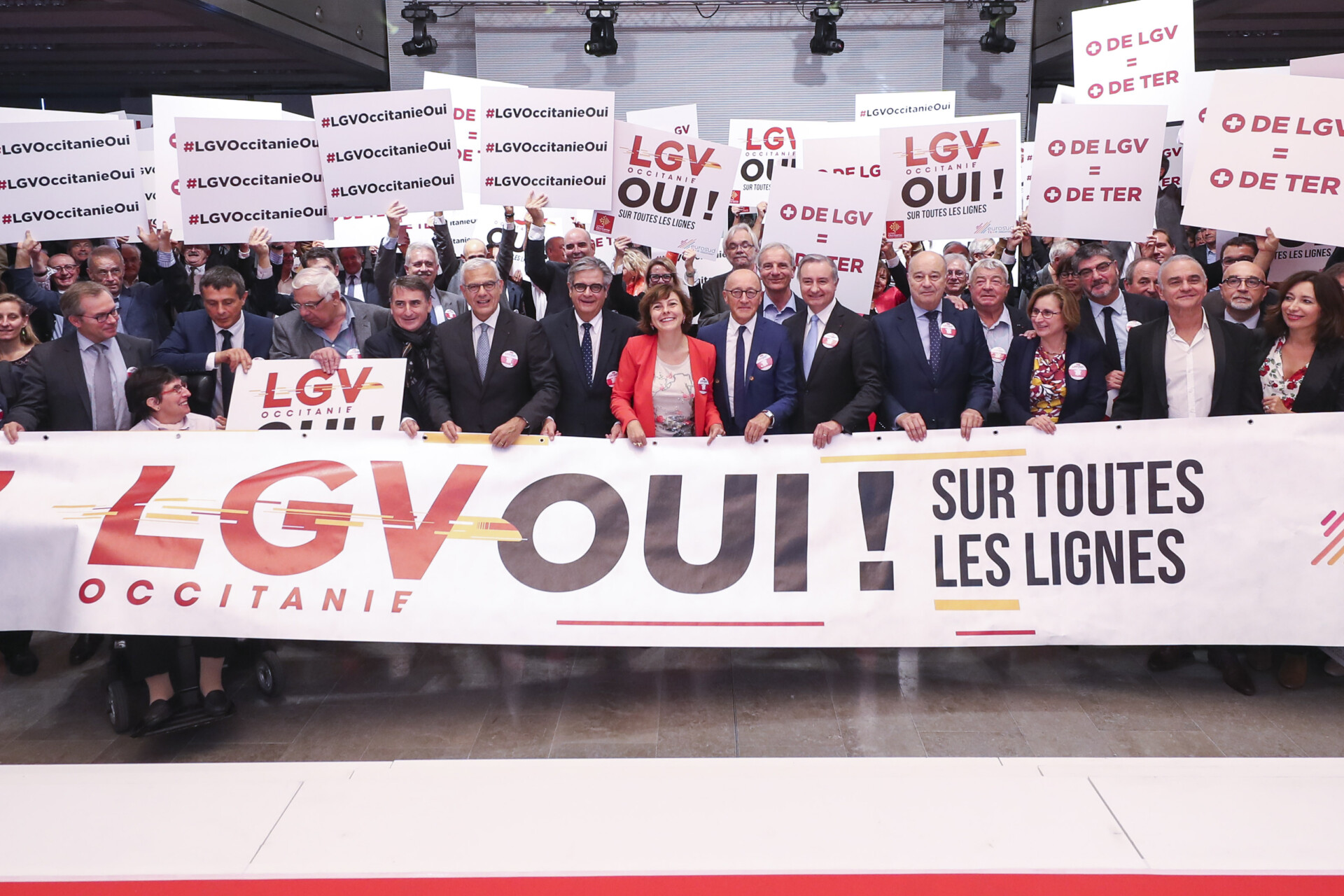plus-de-700-personnes-reunies-a-toulouse-lancent-un-appel-au-gouvernement-lgv-occitanie-oui