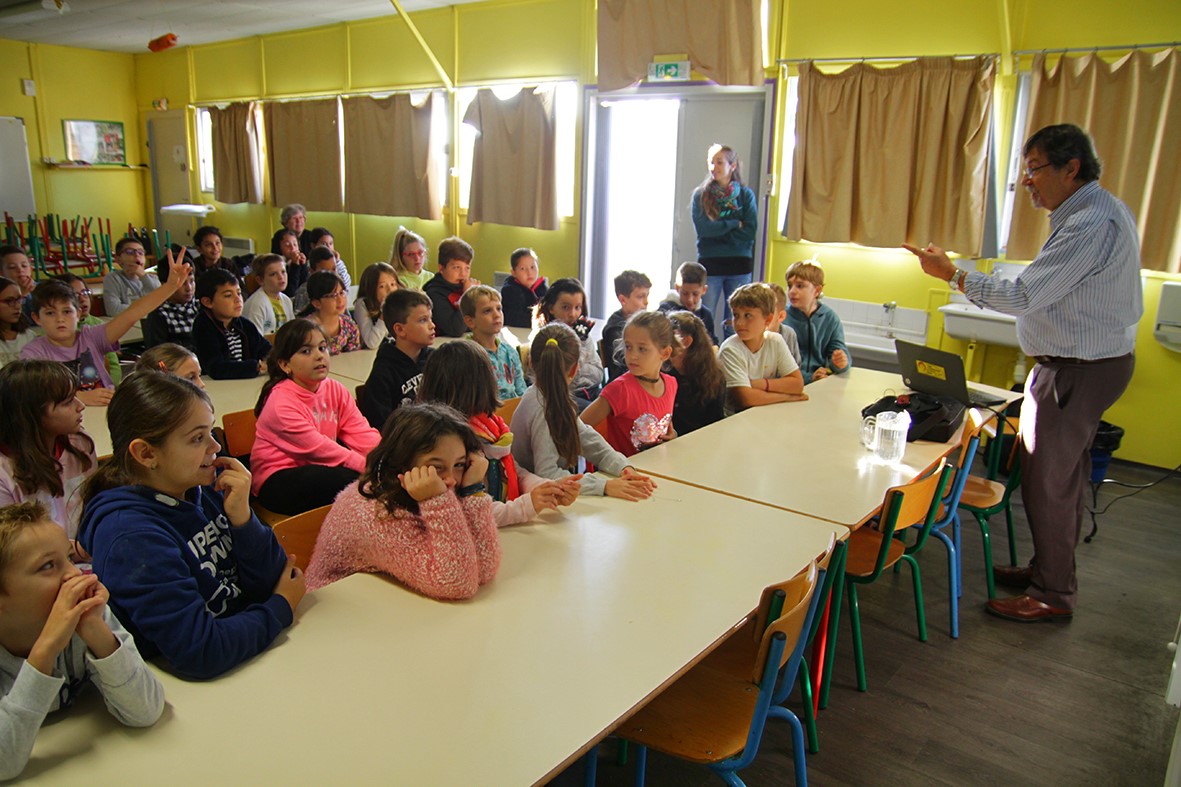 semaine-de-la-connaissance-au-soler-les-chercheurs-se-deplacent-dans-les-ecoles-et-les-colleges-a-la-rencontre-des-enfants