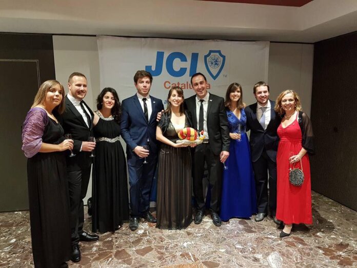 signature-de-la-charte-de-cooperation-jci-barcelonajce-perpignan