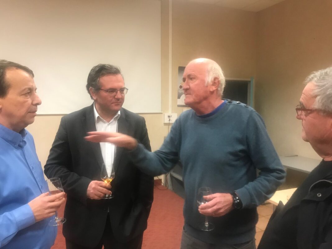 le-depute-romain-grau-a-la-rencontre-des-professionnels-de-la-viticulture le-depute-romain-grau-a-la-rencontre-des-professionnels-de-la-viticulture2