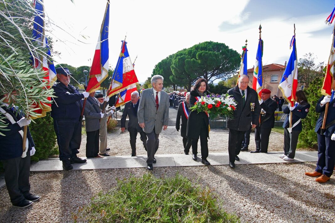 le-maire-armelle-revel-fourcade-reunit-les-generations-a-loccasion-des-ceremonies-du-11-novembre-au-soler