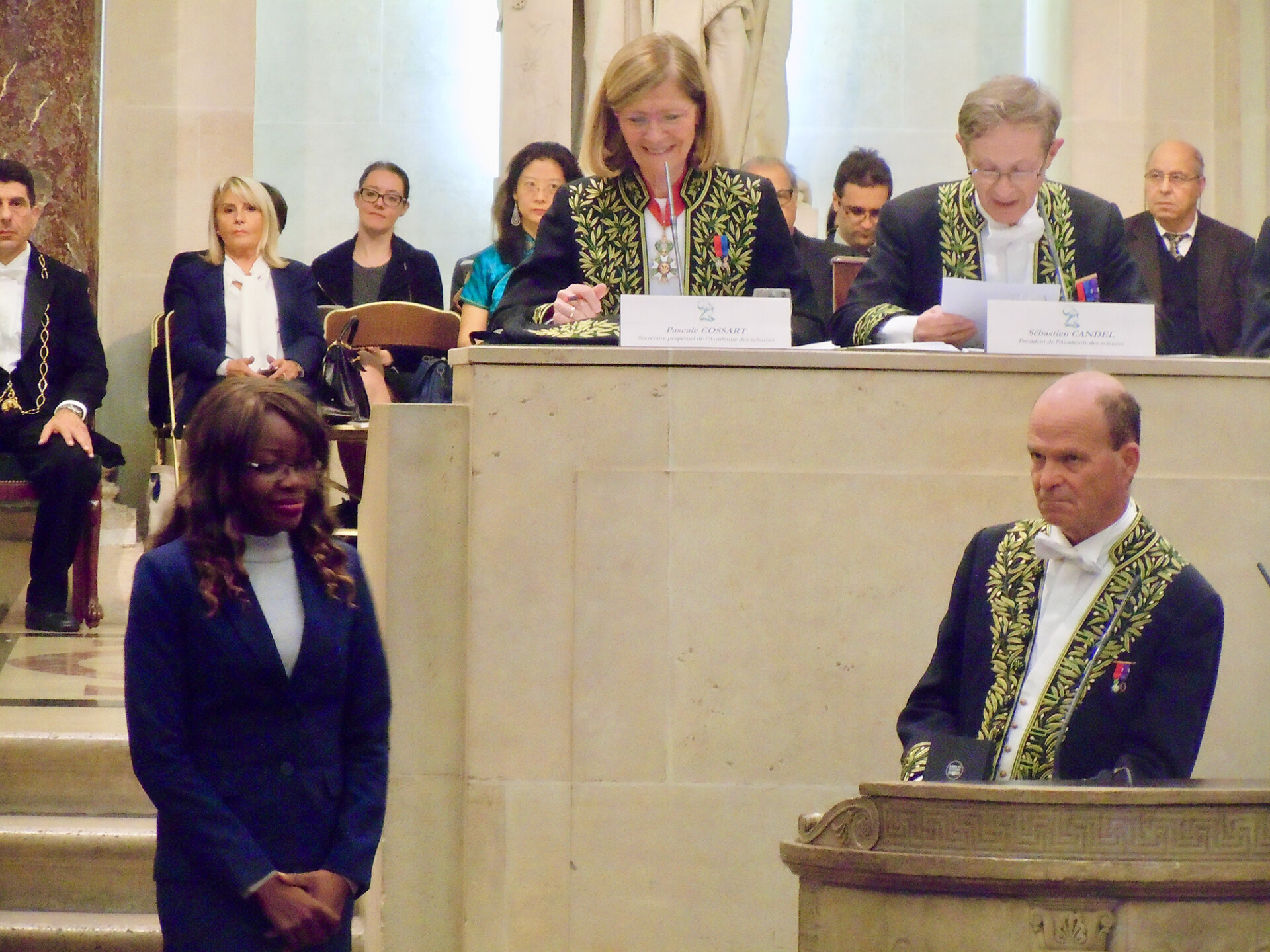 une-docteur-de-lupvd-recoit-une-medaille-de-lacademie-des-sciences-pour-ses-travaux-de-recherche-sur-le-climat