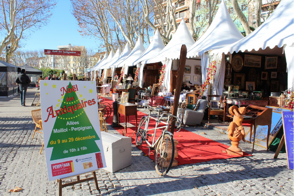 succes-pour-le-premier-noel-des-antiquaires