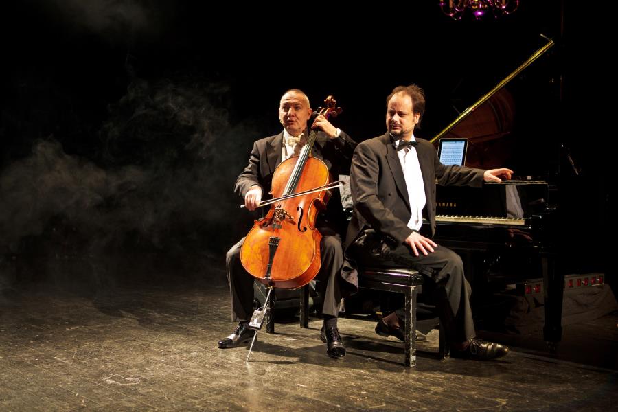la-framboise-frivole-fete-son-centenaire-au-theatre-des-aspres